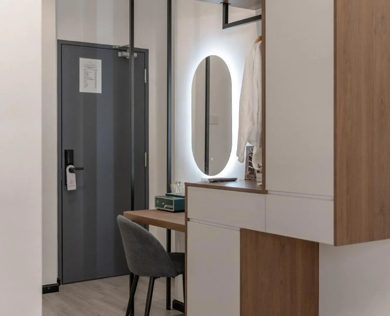 Saturn Hotel George Town